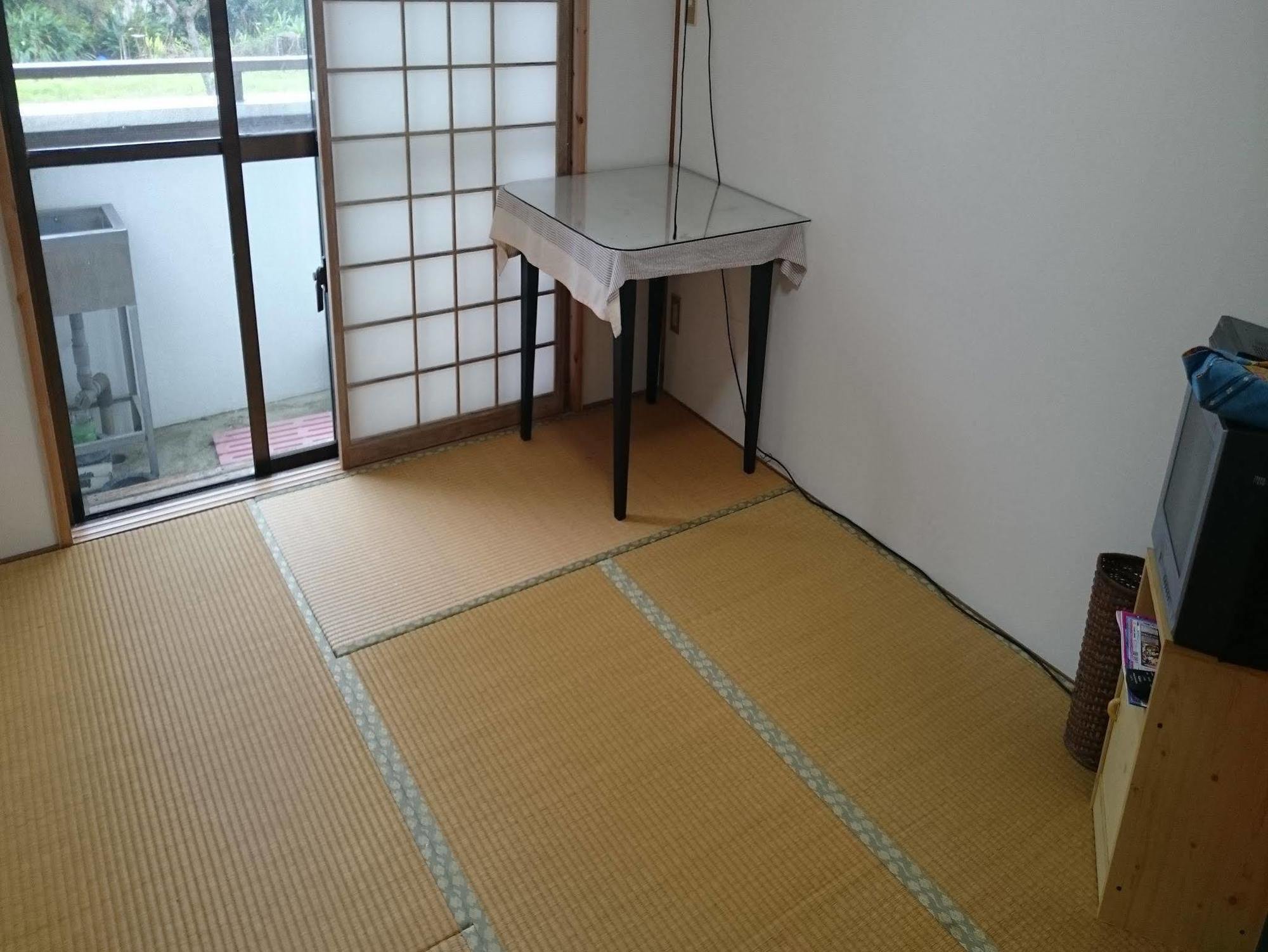 Minshuku Zabaru Hostel Ishigaki  Bagian luar foto